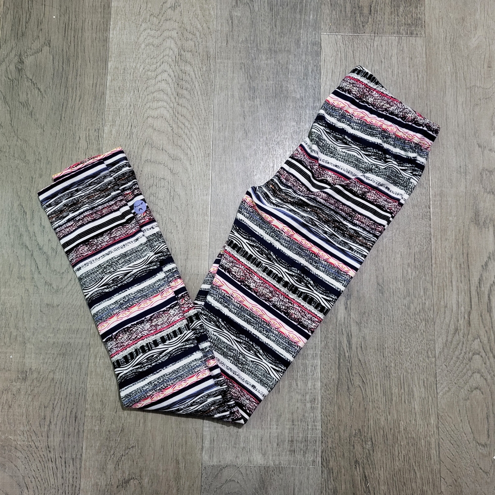 Striped Pattern Leggings in Black, White & Pink, Sweetlegs Petite